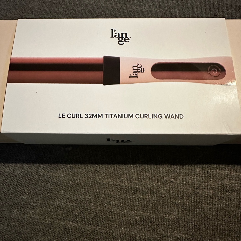 L’ange 32mm titanium curling wand NIB